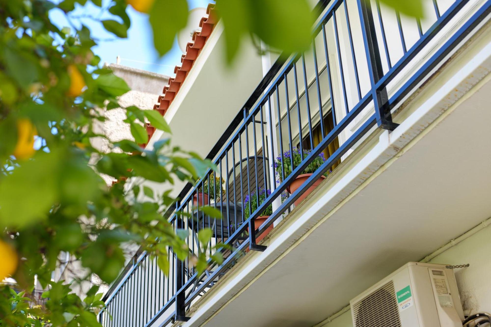 Apartment The House In Palaio Faliro Near The Sea Vipgreece Athen